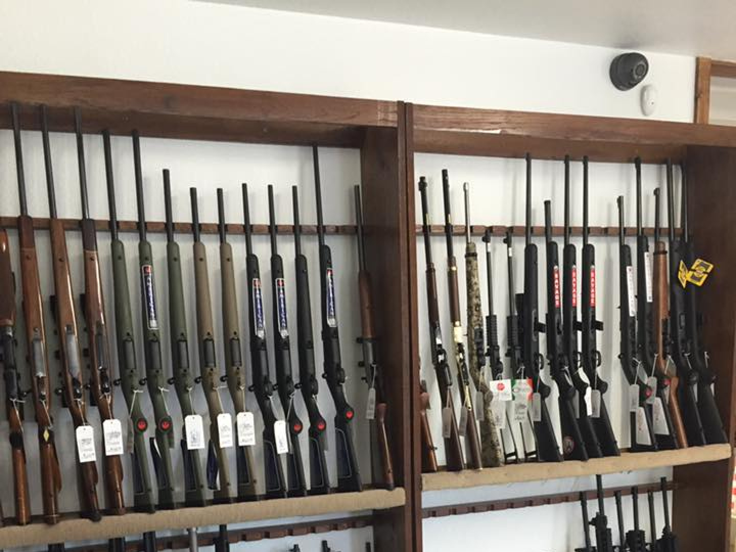 About | Broken Bow, OK: Rocks Pawn & Gun